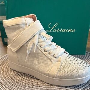 2/$25 Lauren Lorraine girls White High-Top Sneakers with Studded Toe size 5 NIB